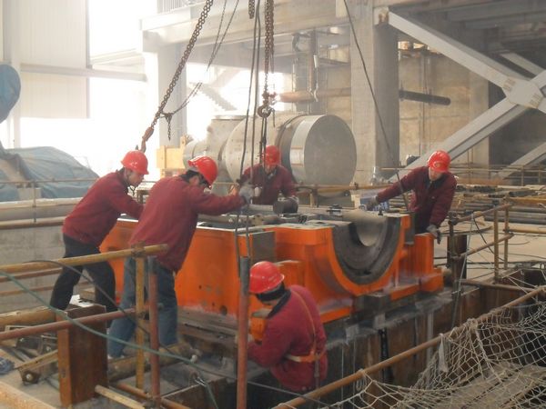 發(fā)電機穿轉子一圖